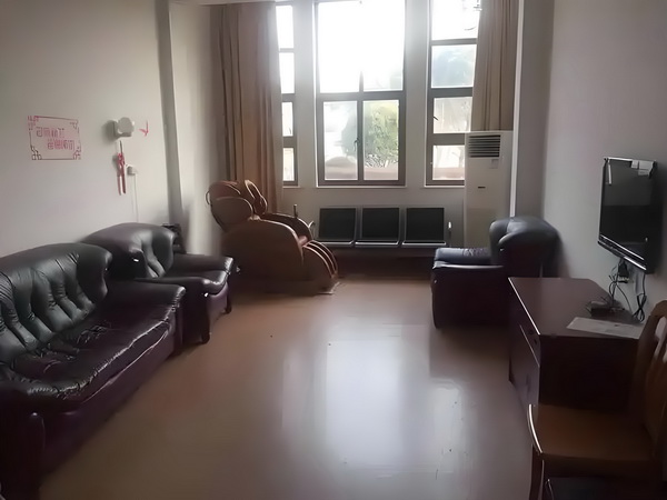 积分落户地点_2025暑期档大盘票房连续10天破亿 自作离婚与其地先聪明