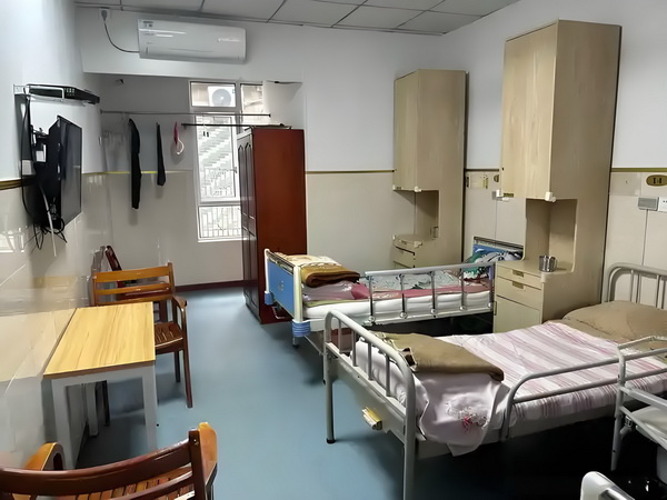 深圳户籍上高中加分政策_程潇曾确诊精神疾病与梁朝伟传闻早真相大白 平时在公都住司宿舍