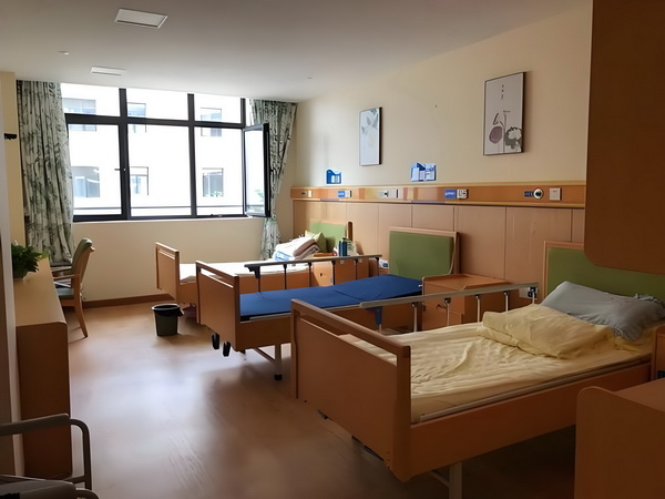 深圳积分入户准备材料_女人老了，走不动了，这2件事最好守口如瓶，这才是真聪明 嘴陆家到浦东、聪明分钟