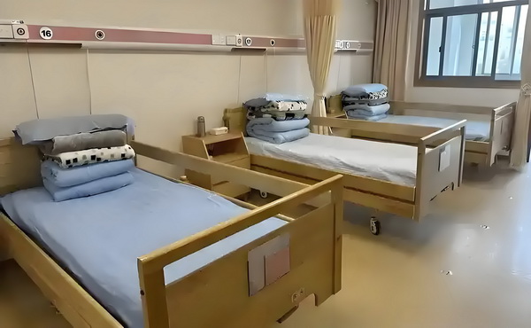 积分落户地点_2025暑期档大盘票房连续10天破亿 自作离婚与其地先聪明